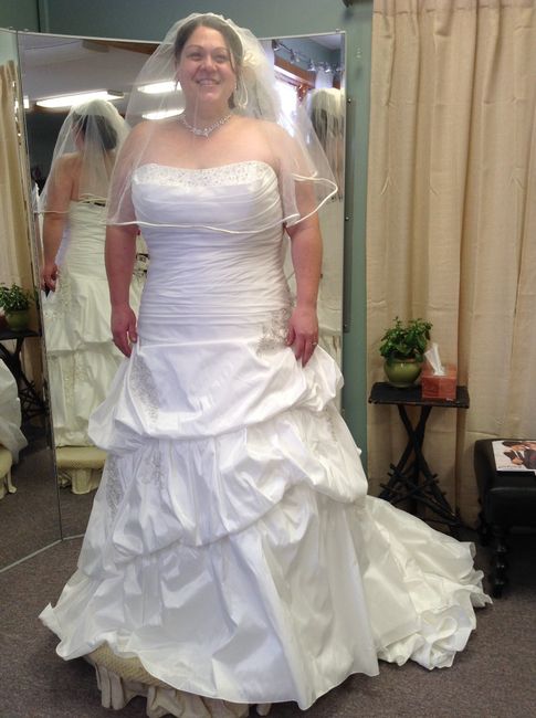 I wanted a Cream wedding, but i bought w white dress!!!