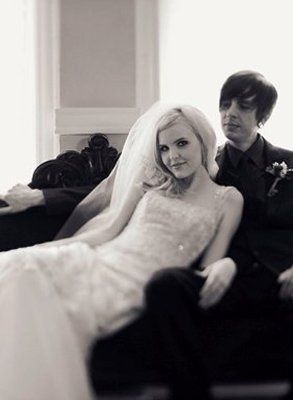 wedding/E pic ideas.