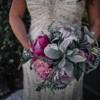Let’s see everyone’s bridal bouquets! - 1