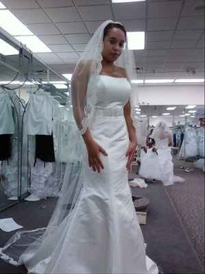 What does your dress look like? Post pics or give style number. I want to know what the trend is!