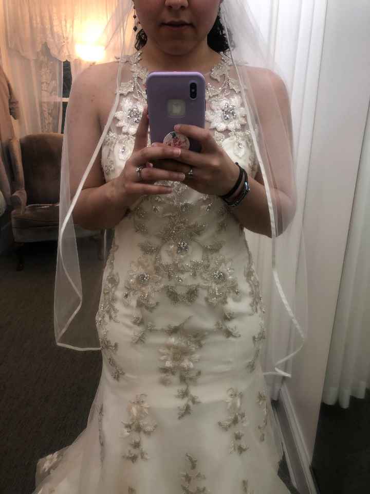 This one was in white so it doesn’t match. But I tried it on to see the different styles. The trim i