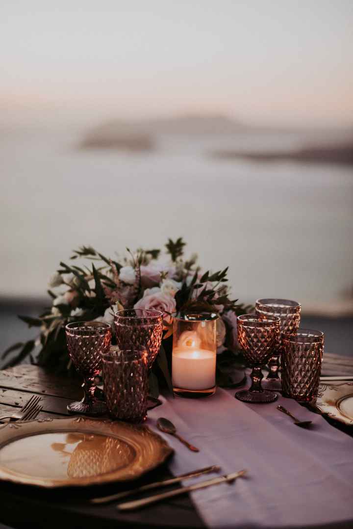 Centerpieces - White or Colorful? - 1