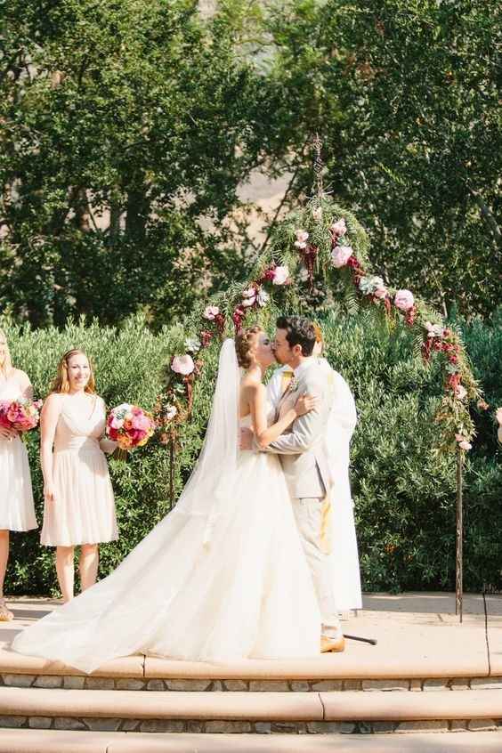 Any Lazaro Brides out there?