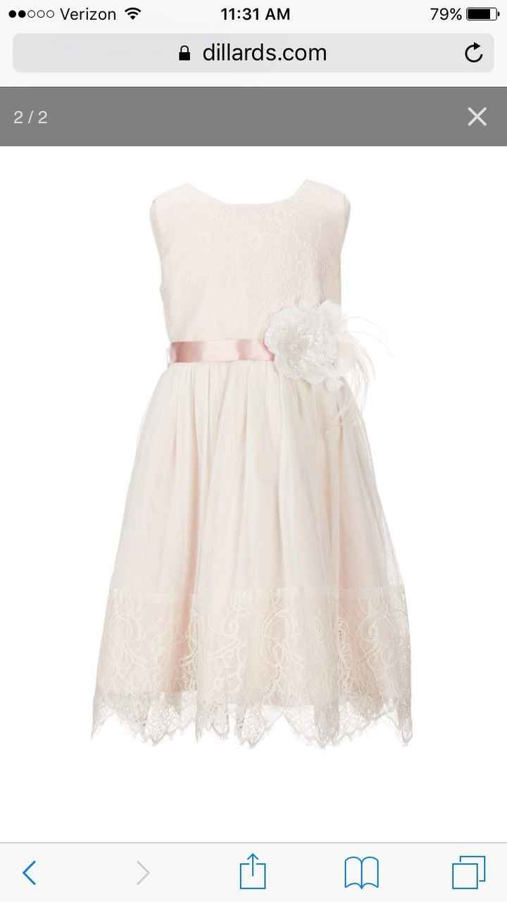 Coordinating flower girl dresses.