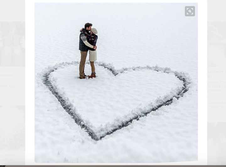Winter Engagement Picture Ideas