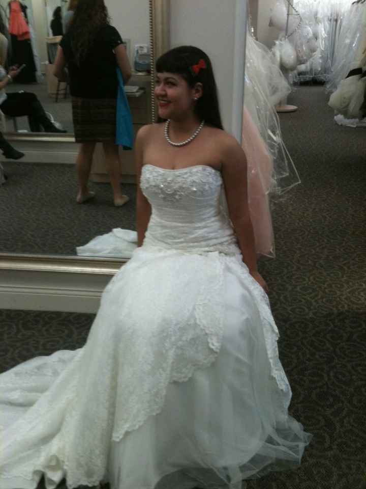 Share the story of how you found your Wedding Dress! *pics*