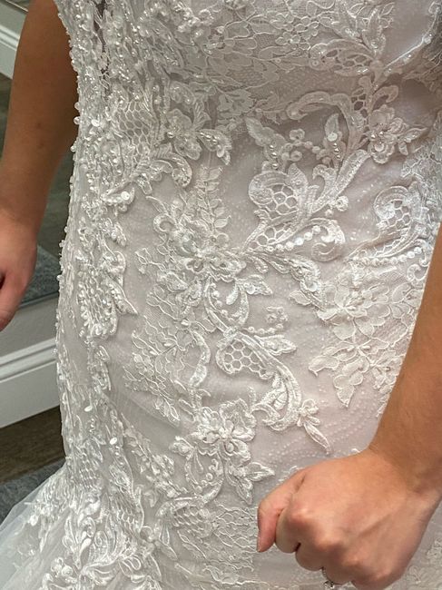 Help identifying a dress? 2