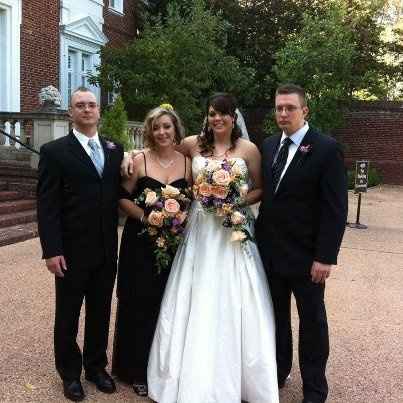 I got hitched and have a few pics to prove it!