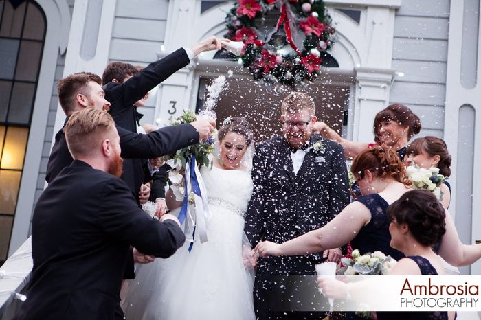 Calling Christmas brides and/or Christmas lovers!