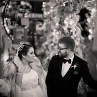 Calling Christmas brides and/or Christmas lovers!