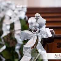 Calling Christmas brides and/or Christmas lovers!