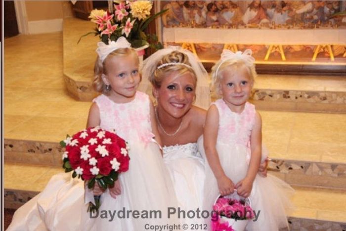 Fairy tales DO come true<3! (wedding pictures)