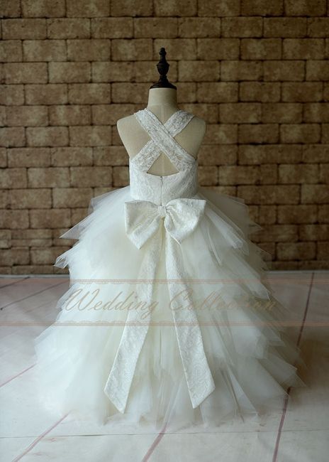I wanna see your flower girl dresses!!