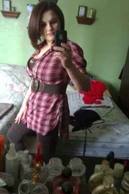 NWR: WW First Annual Diva Bathroom Pic Competition!!!!