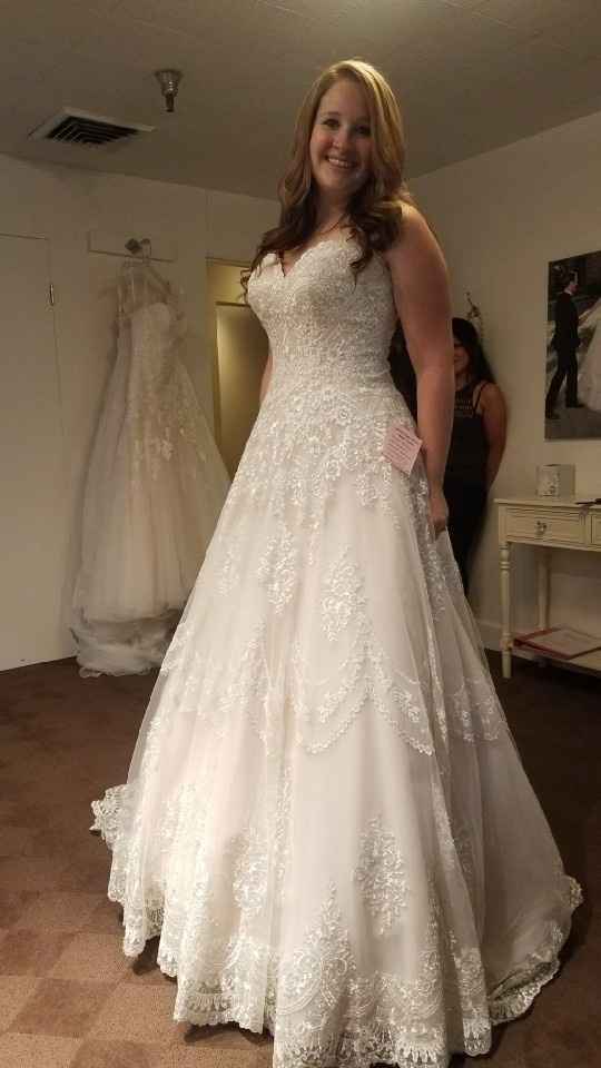 Finally get to post my "yes to the dress"!!