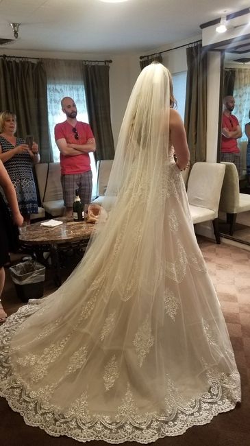 Finally get to post my "yes to the dress"!!