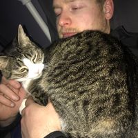 Show me your fiance and pet - 1