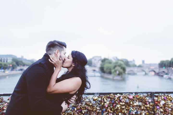 anybody DIY engagement pics?
