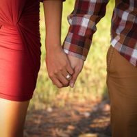 anybody DIY engagement pics?