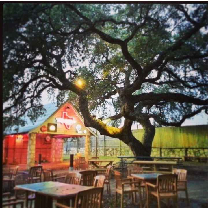 Rehearsal Dinner... Band or no?