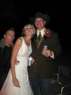 Post Those Wedding Pics You Didn't Want People To See!  : ) BUMPED for New Brides