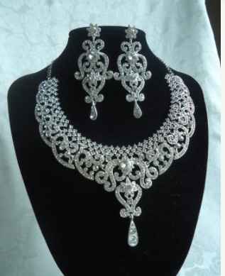 Bridal Statement Necklace...