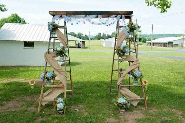 Flowers for our wedding arch...a quick mock-up