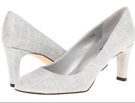 Show me your shoes, ladies!!!
