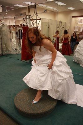 It's time for some dress porn....