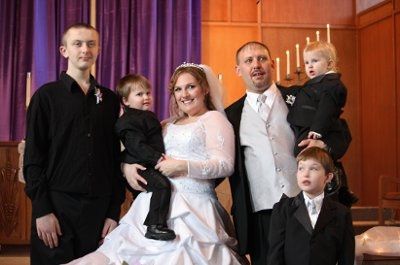 I'm now a 'wife with a baby bump' PICS!!