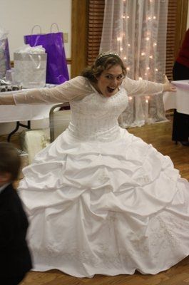 I'm now a 'wife with a baby bump' PICS!!