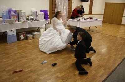 I'm now a 'wife with a baby bump' PICS!!