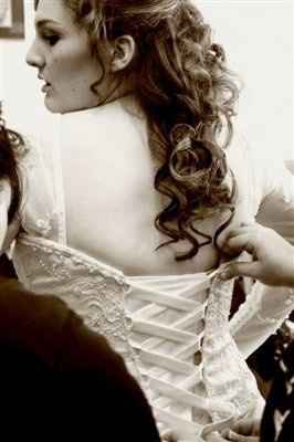 I'm now a 'wife with a baby bump' PICS!!
