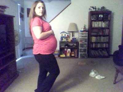 21 weeks and YES it really was me (my bump!) in that dress!! lol