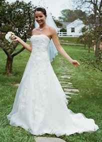 tried on my dress...and now I dont know....