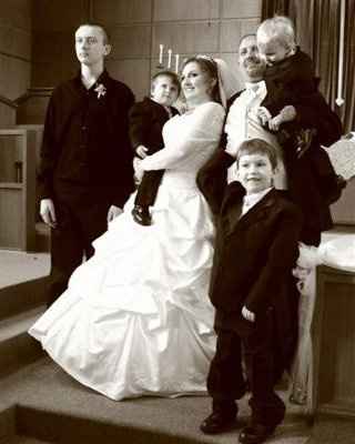 I'm now a 'wife with a baby bump' PICS!!