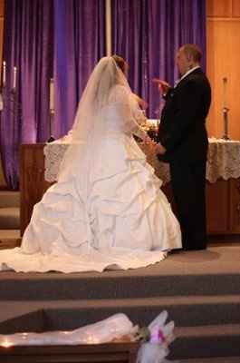 I'm now a 'wife with a baby bump' PICS!!