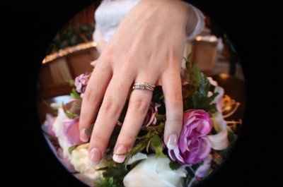 Let's See your Nails? For those Married already and us STB brides!!!!