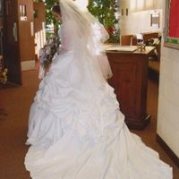 I want to see dresses