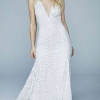 Modesty panel on plunging v neck? Using the train? - 1