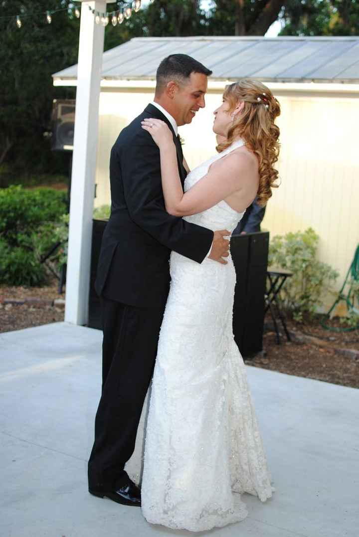 Im back and I am married!!!!