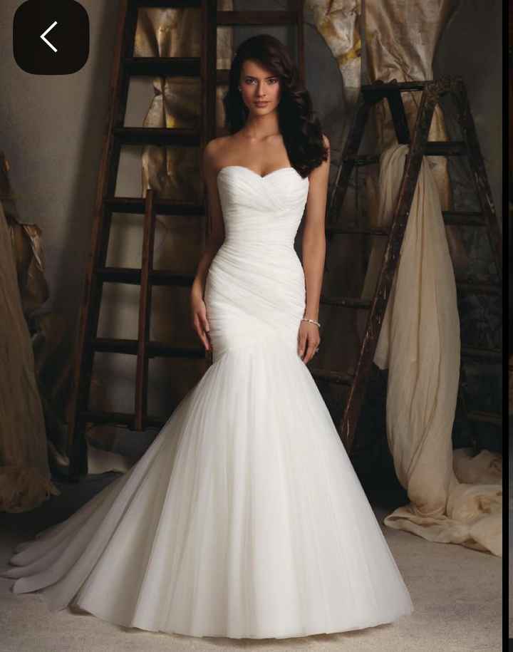 What veil and accessories would complement this dress? - 1