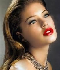 Hair and makeup inspiration! Show me yours!