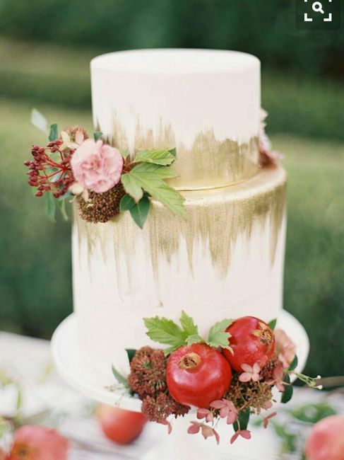Gold/Navy wedding cake?!