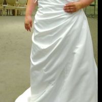Calling plus size brides, show me your Dress