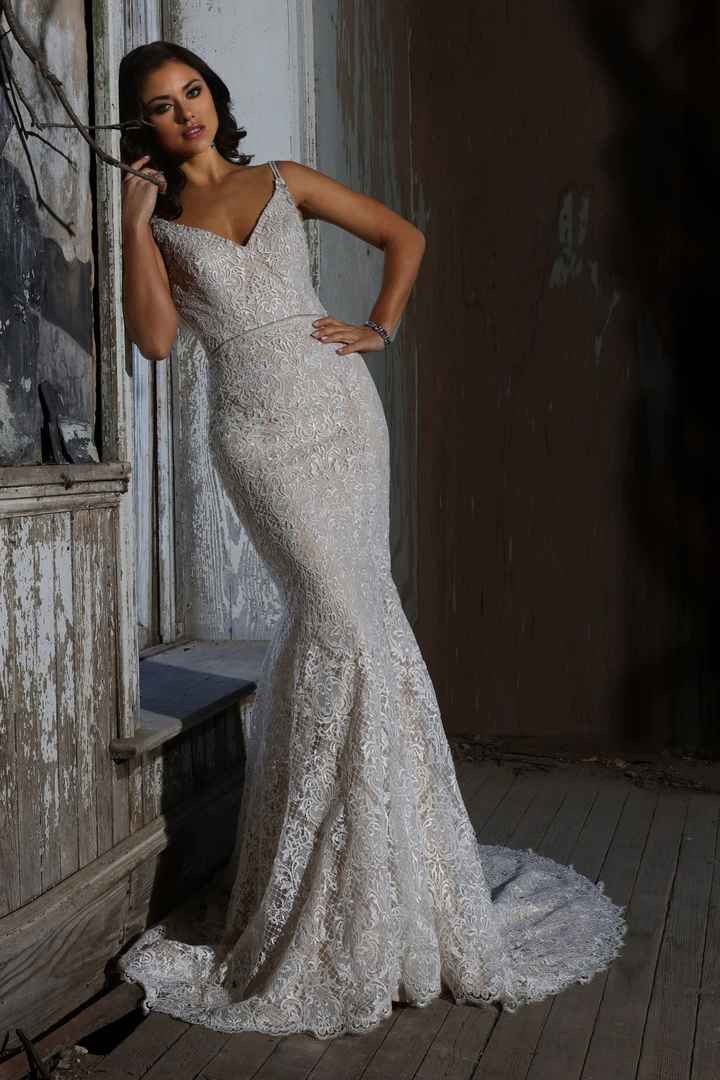 Let me see your DRESS!