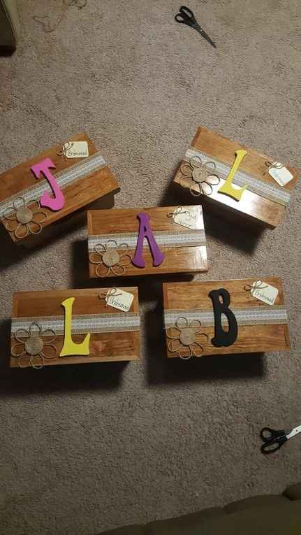 Flowers were super easy to make! (Pinterest)