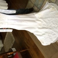 Has anyone bought a replica wedding dress online? From DHGate.com?