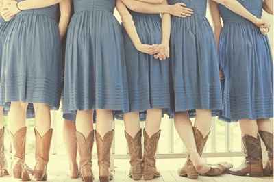 Need help finding cheap cowgirl boots!