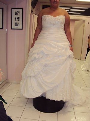 Plus size brides you're help is needed